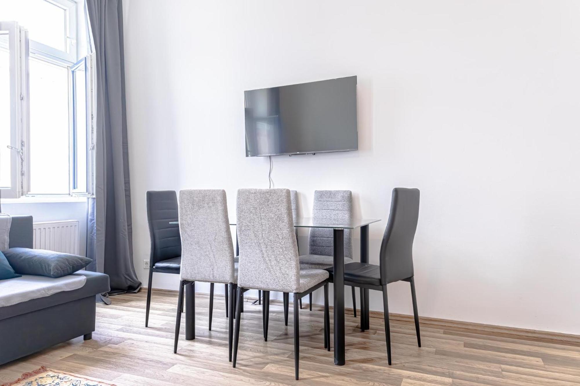 Explore Vienna 2Br And 1Lr Retreat Near Westbahnhof Bagian luar foto