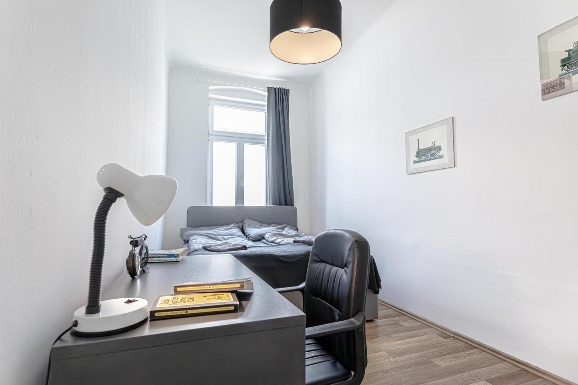 Explore Vienna 2Br And 1Lr Retreat Near Westbahnhof Bagian luar foto